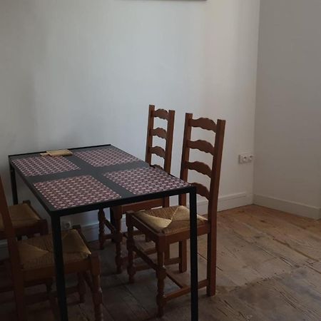 Appartements Simples Et Fonctionnels Pamiers Bagian luar foto